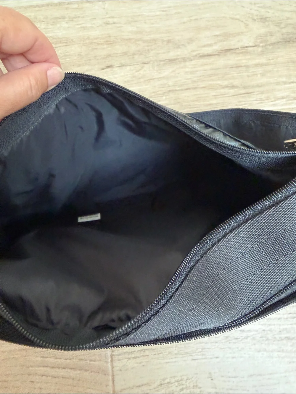 Lesportsac Black Gloss Nylon Messenger Bag with Adjustable Strap